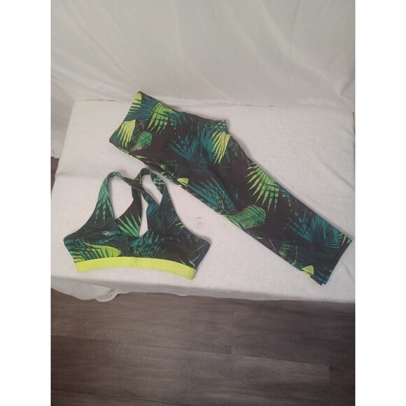 FABLETICS Leggings‎ and top bra - Picture 1 of 7